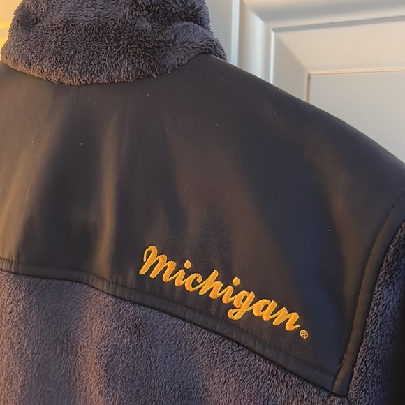 Columbia University of Michigan Women’s Fleece Jacket EUC - Picture 5 of 8